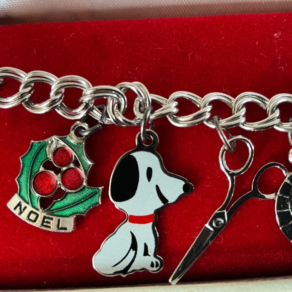 Wells Vintage 1970’s Sterling Silver Double Link Charm Bracelet With 10 Charms - Picture 2 of 14